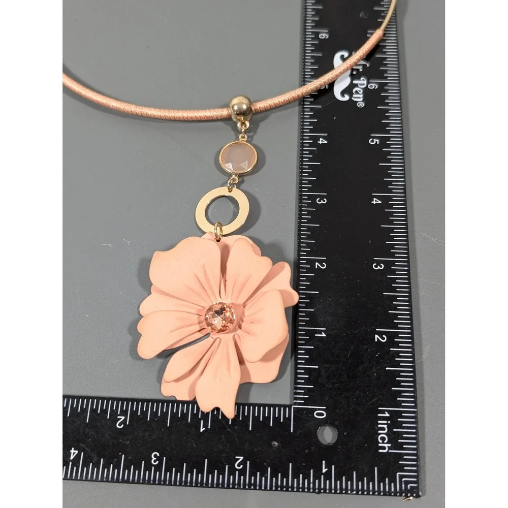Cato Peach Flower Pendant Necklace 20